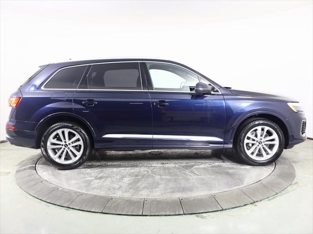 used 2025 Audi Q7 car, priced at $61,990