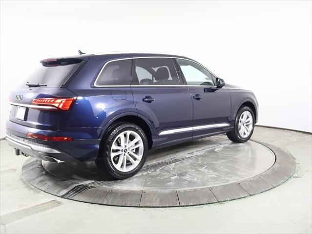 used 2025 Audi Q7 car, priced at $61,990