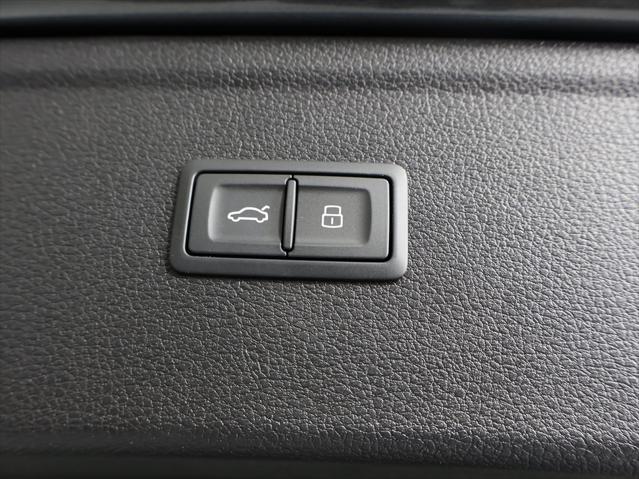 new 2025 Audi Q5 car, priced at $66,035