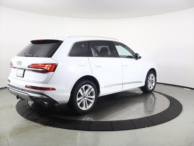 used 2025 Audi Q7 car, priced at $61,990