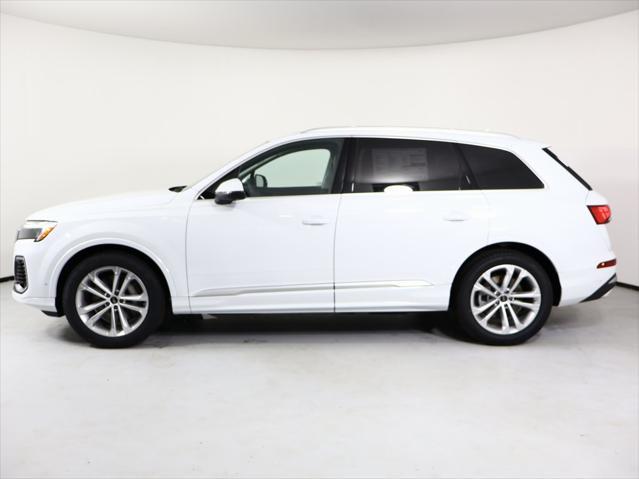new 2025 Audi Q7 car, priced at $81,780