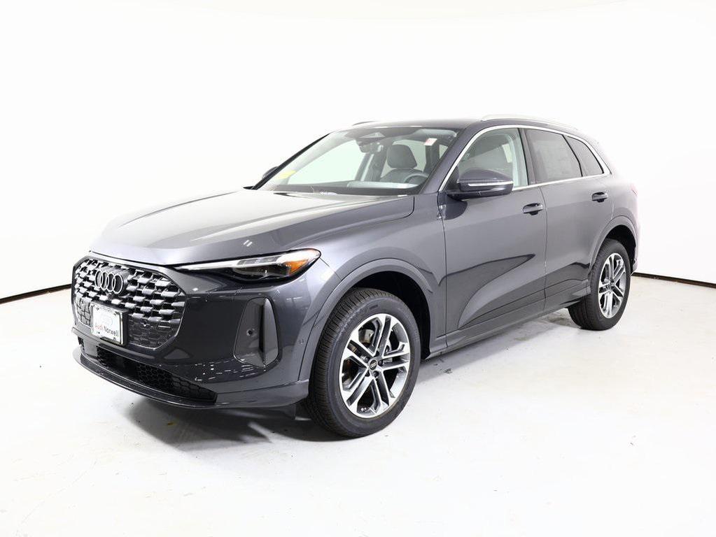 new 2025 Audi Q5 car, priced at $59,680
