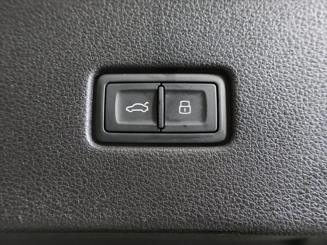 used 2022 Audi Q8 car, priced at $54,500