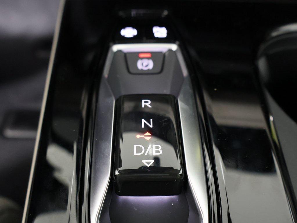 new 2025 Audi Q6 e-tron car, priced at $77,750