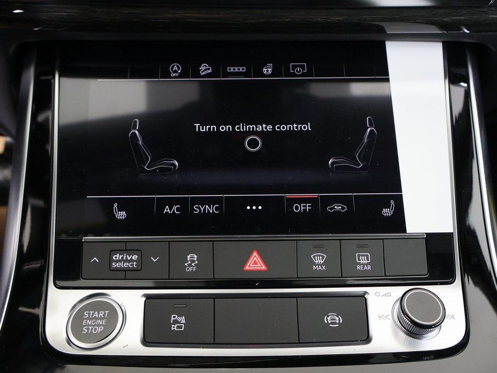 new 2026 Audi Q7 car, priced at $68,045