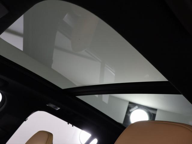 used 2022 Volvo XC90 Recharge Plug-In Hybrid car, priced at $49,990