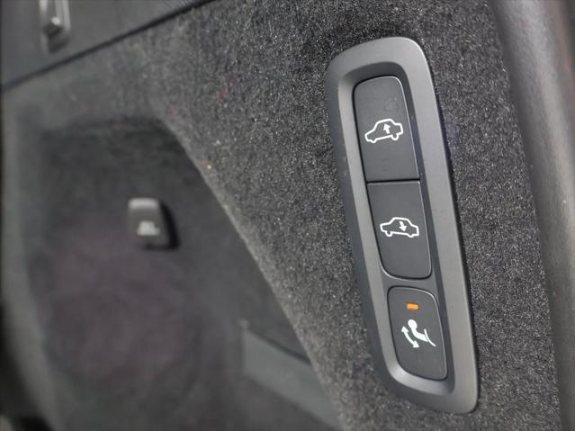 used 2022 Volvo XC90 Recharge Plug-In Hybrid car, priced at $49,990