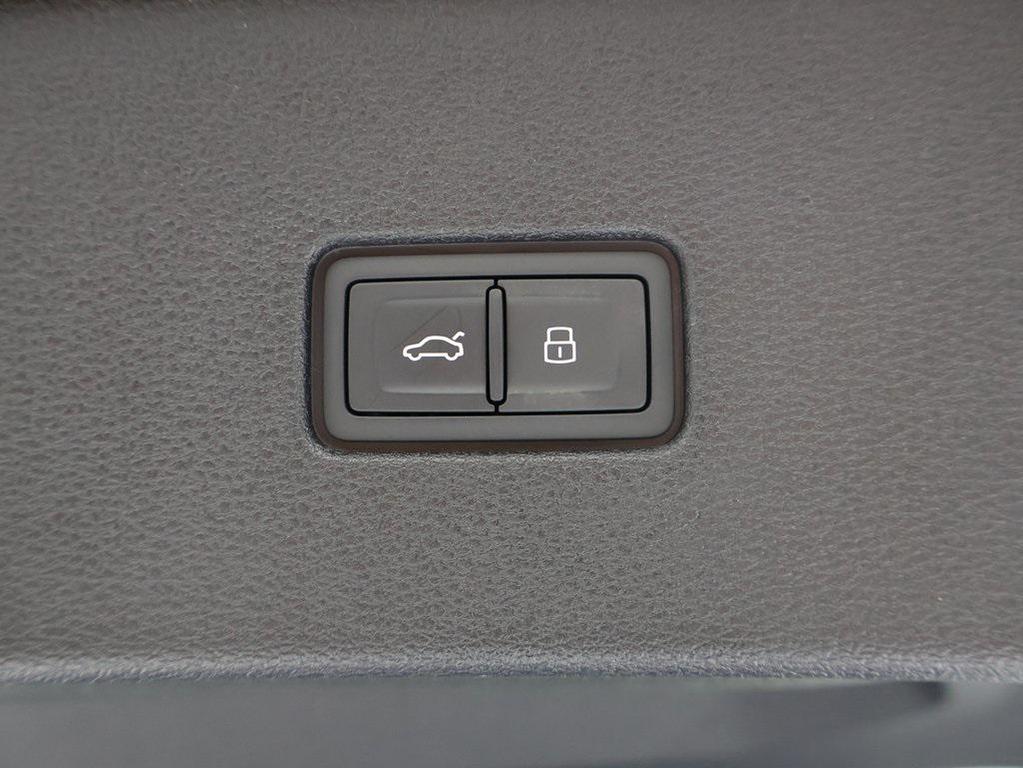 new 2026 Audi Q8 car, priced at $86,300