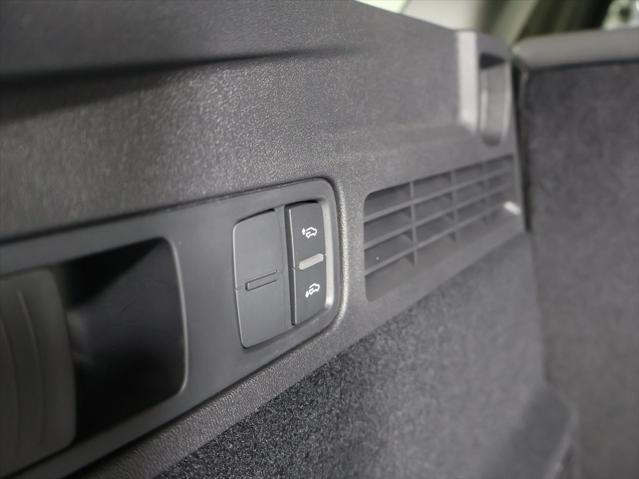 new 2025 Audi Q5 car, priced at $64,380