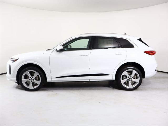 new 2025 Audi Q5 car, priced at $61,105