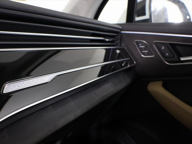 new 2025 Audi Q7 car, priced at $84,210