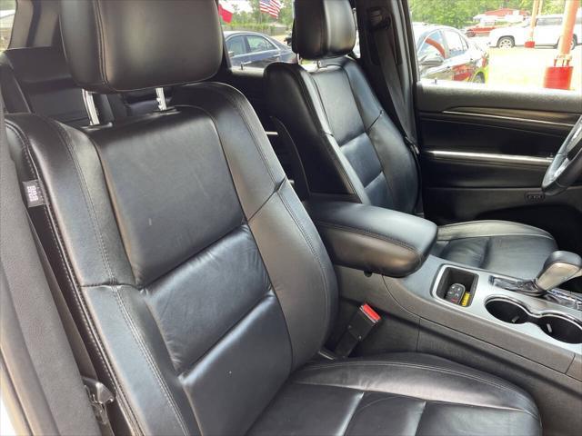 used 2018 Jeep Grand Cherokee car, priced at $14,995