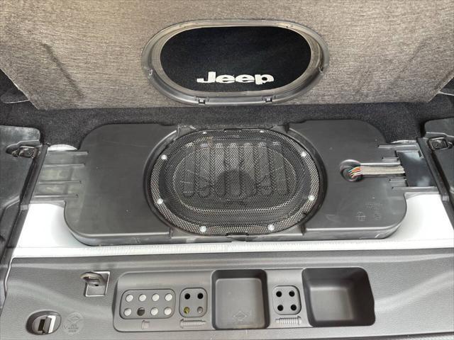 used 2015 Jeep Wrangler Unlimited car, priced at $18,888