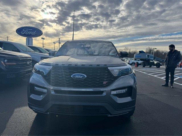 used 2022 Ford Explorer car, priced at $41,995