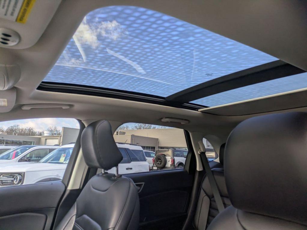 used 2022 Ford Edge car, priced at $27,295