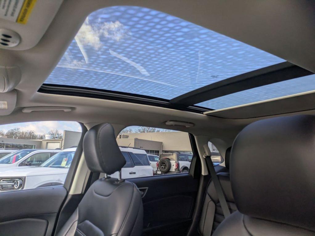 used 2022 Ford Edge car, priced at $27,295