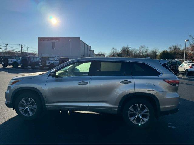 used 2016 Toyota Highlander car, priced at $16,995