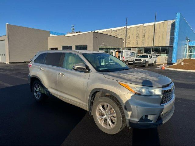 used 2016 Toyota Highlander car, priced at $16,995