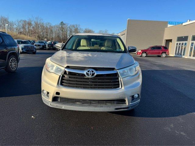 used 2016 Toyota Highlander car, priced at $16,995