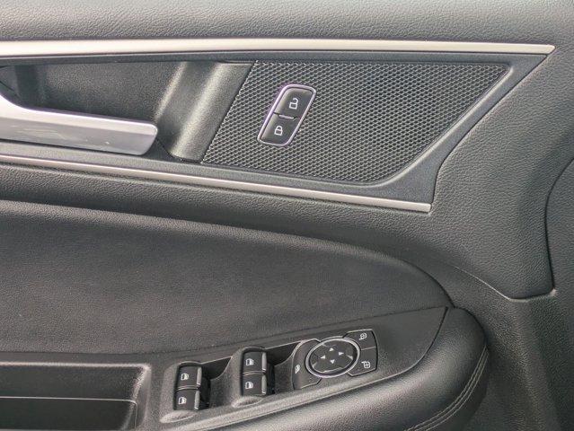 used 2022 Ford Edge car, priced at $27,990