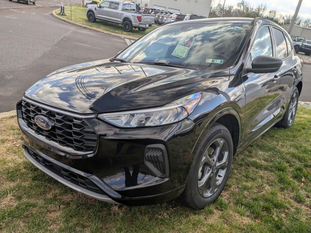 used 2023 Ford Escape car, priced at $26,995