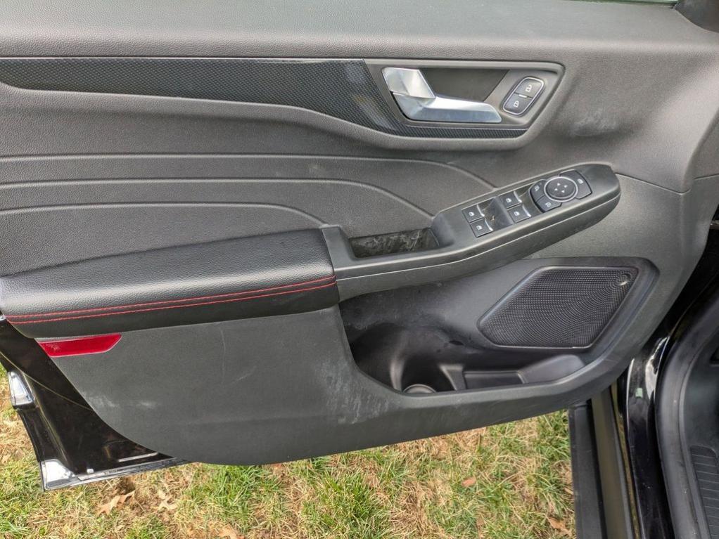 used 2023 Ford Escape car, priced at $26,995