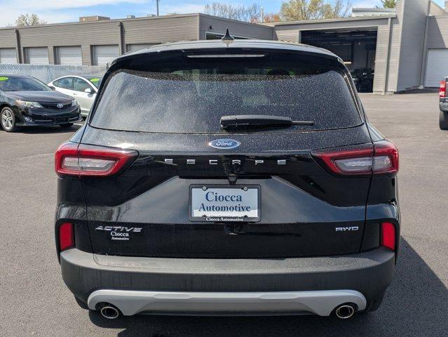 used 2025 Ford Escape car, priced at $28,995