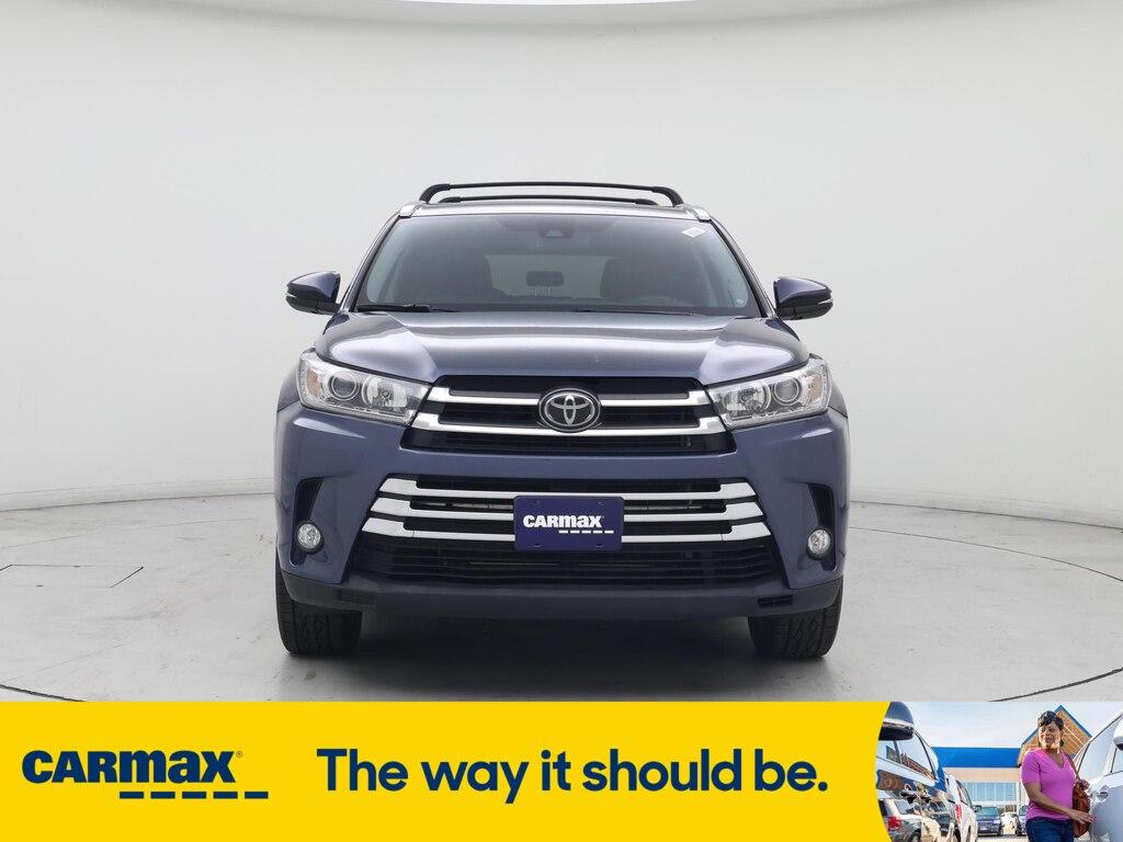 used 2018 Toyota Highlander car, priced at $31,998