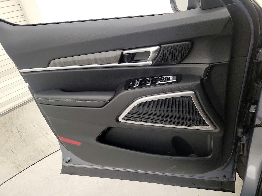 used 2024 Kia Telluride car, priced at $43,998