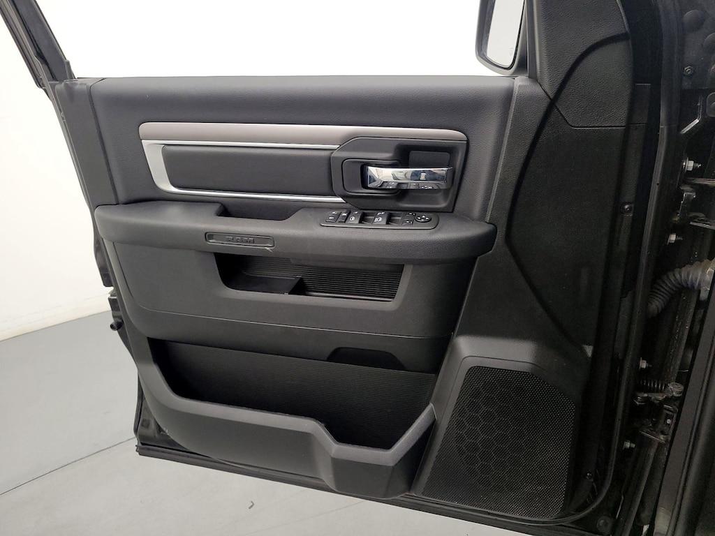 used 2022 Ram 1500 Classic car, priced at $31,998