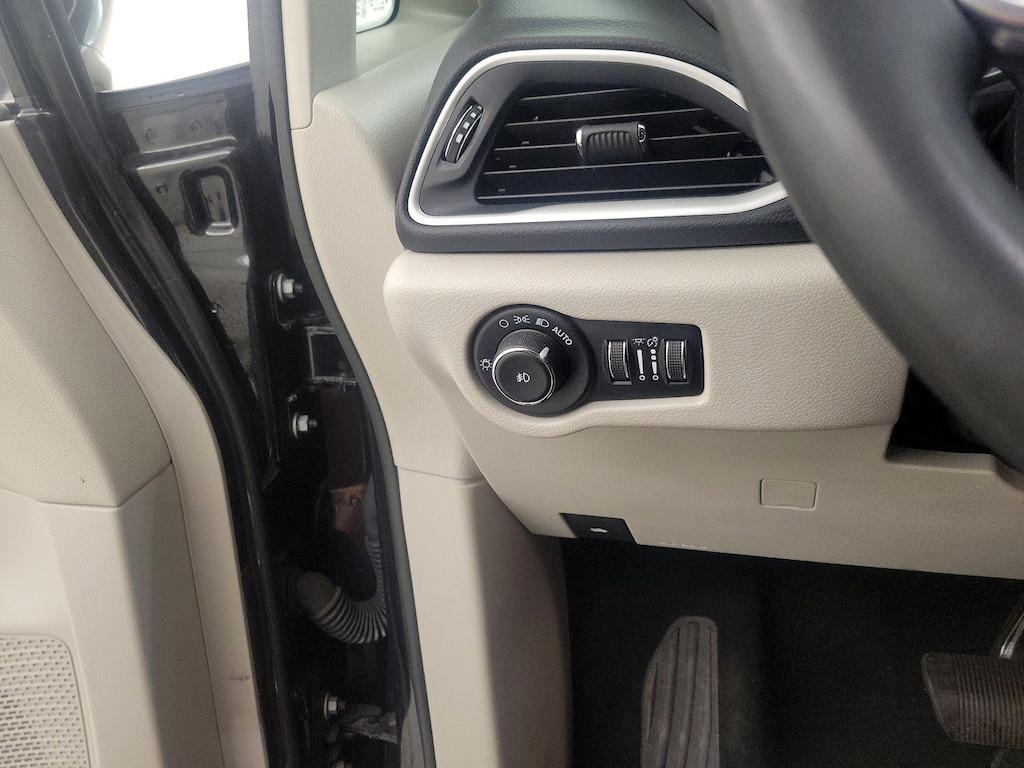 used 2022 Chrysler Pacifica car, priced at $23,998