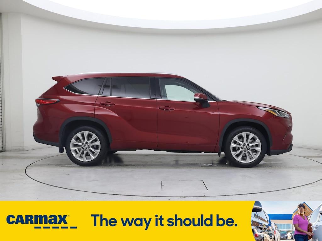 used 2023 Toyota Highlander car, priced at $42,998