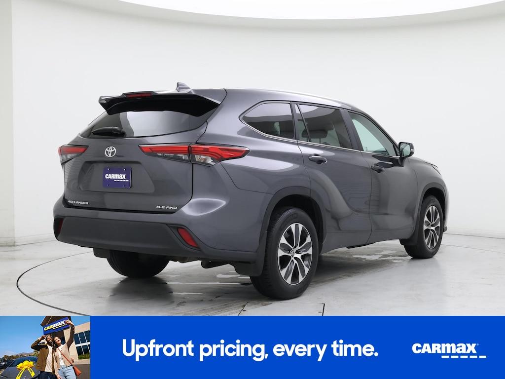 used 2023 Toyota Highlander car, priced at $37,998