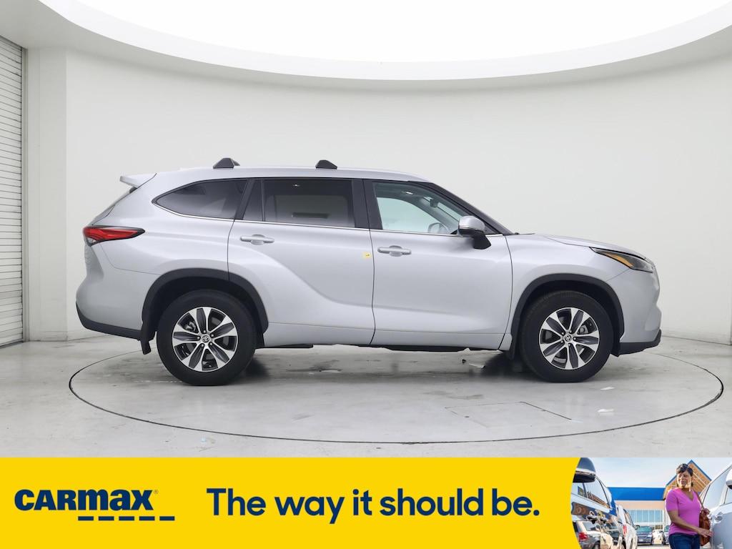 used 2023 Toyota Highlander car, priced at $42,998