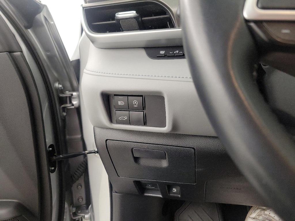 used 2023 Toyota Highlander car, priced at $42,998