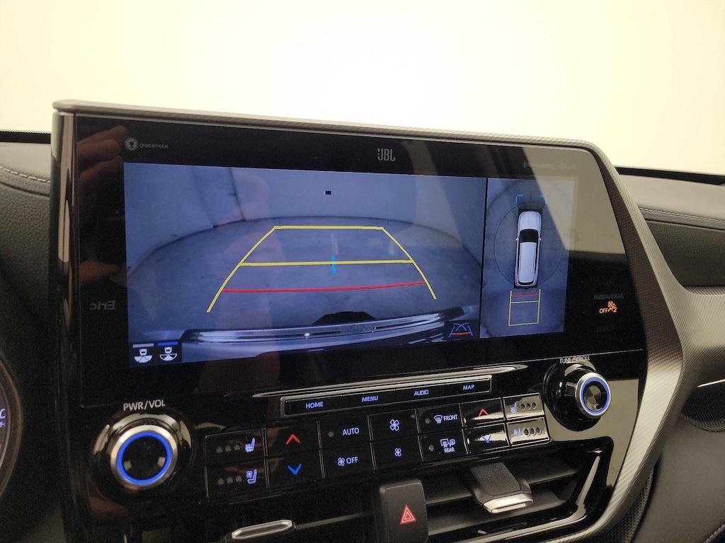 used 2022 Toyota Highlander car, priced at $47,998