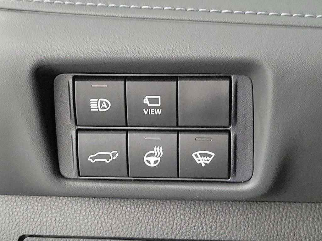 used 2021 Toyota Highlander car, priced at $36,998