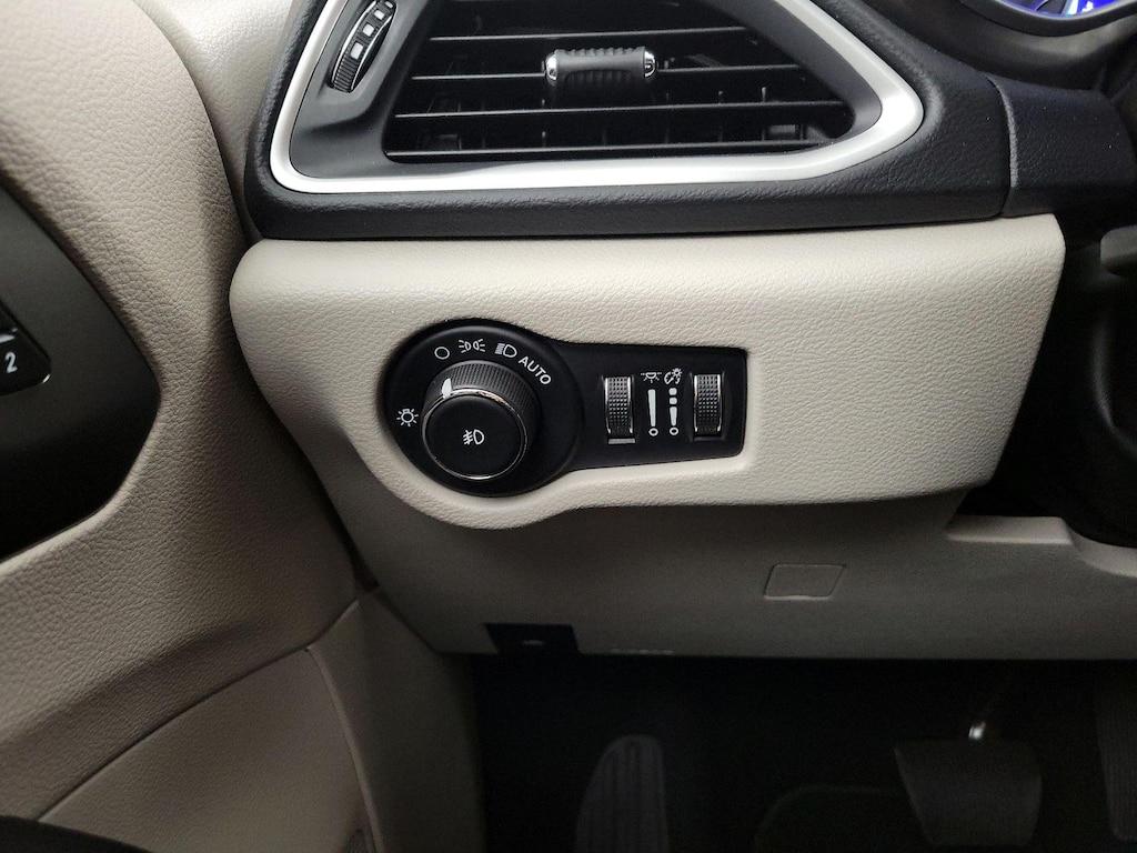 used 2022 Chrysler Pacifica car, priced at $24,998