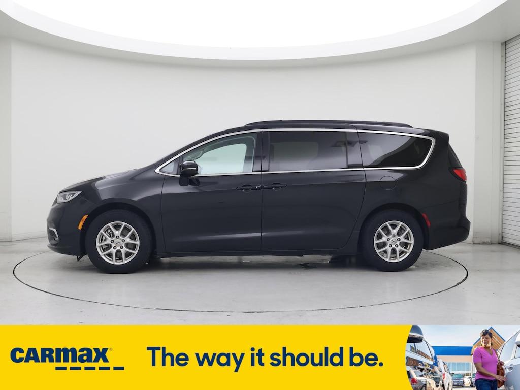 used 2022 Chrysler Pacifica car, priced at $24,998