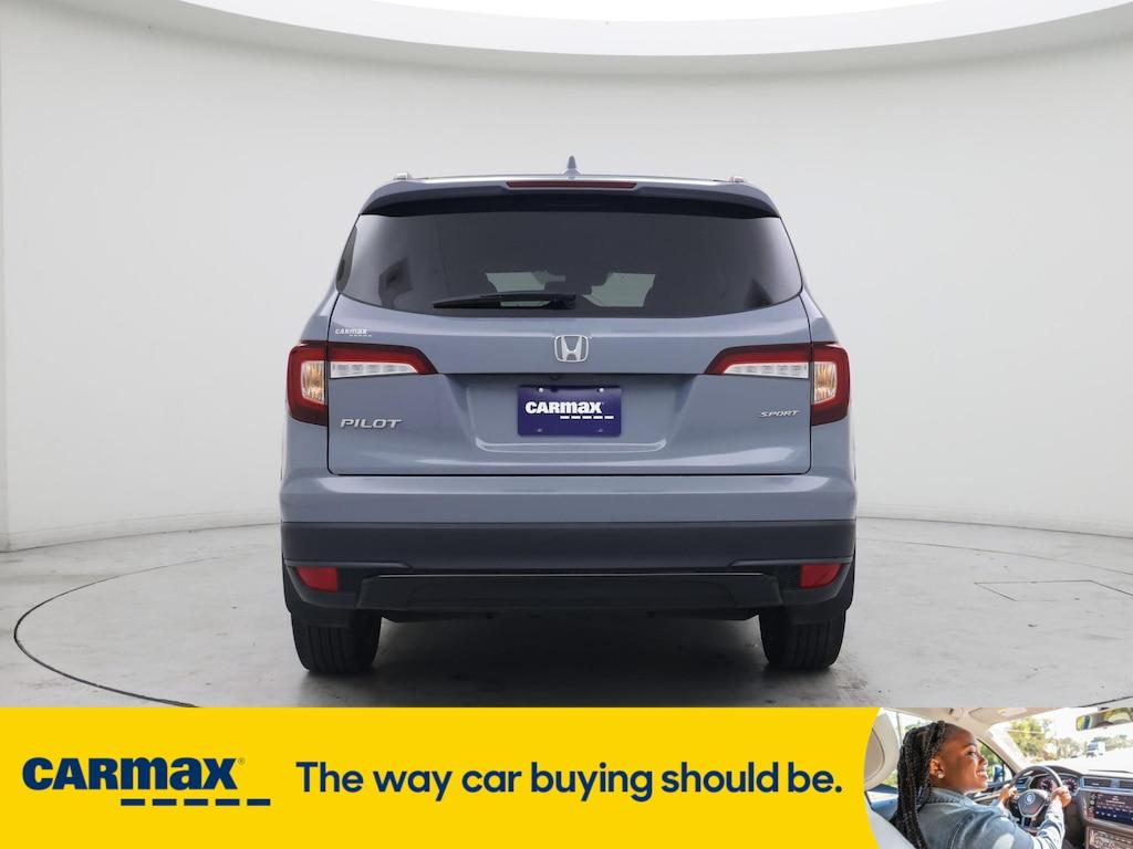 used 2022 Honda Pilot car, priced at $26,998