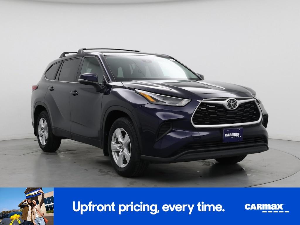 used 2023 Toyota Highlander car, priced at $27,998