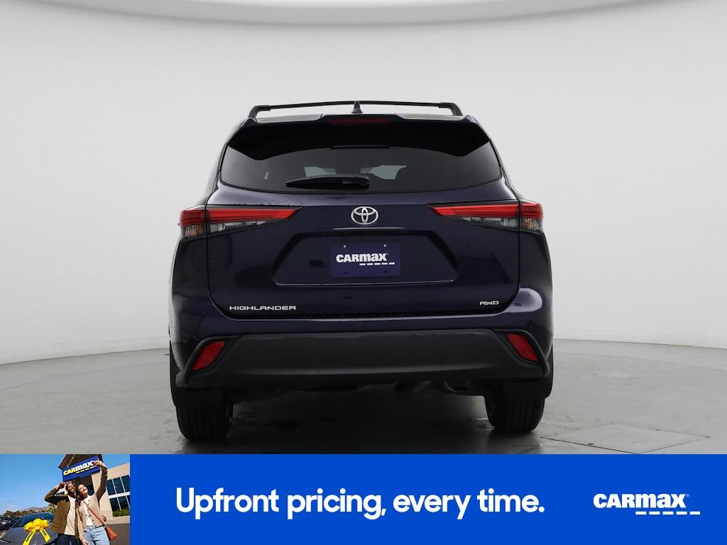 used 2023 Toyota Highlander car, priced at $27,998