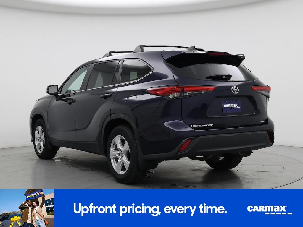 used 2023 Toyota Highlander car, priced at $27,998