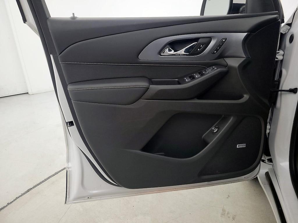 used 2021 Chevrolet Traverse car, priced at $36,998