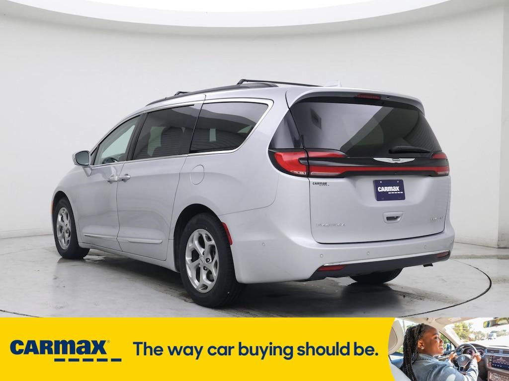 used 2022 Chrysler Pacifica car, priced at $25,998