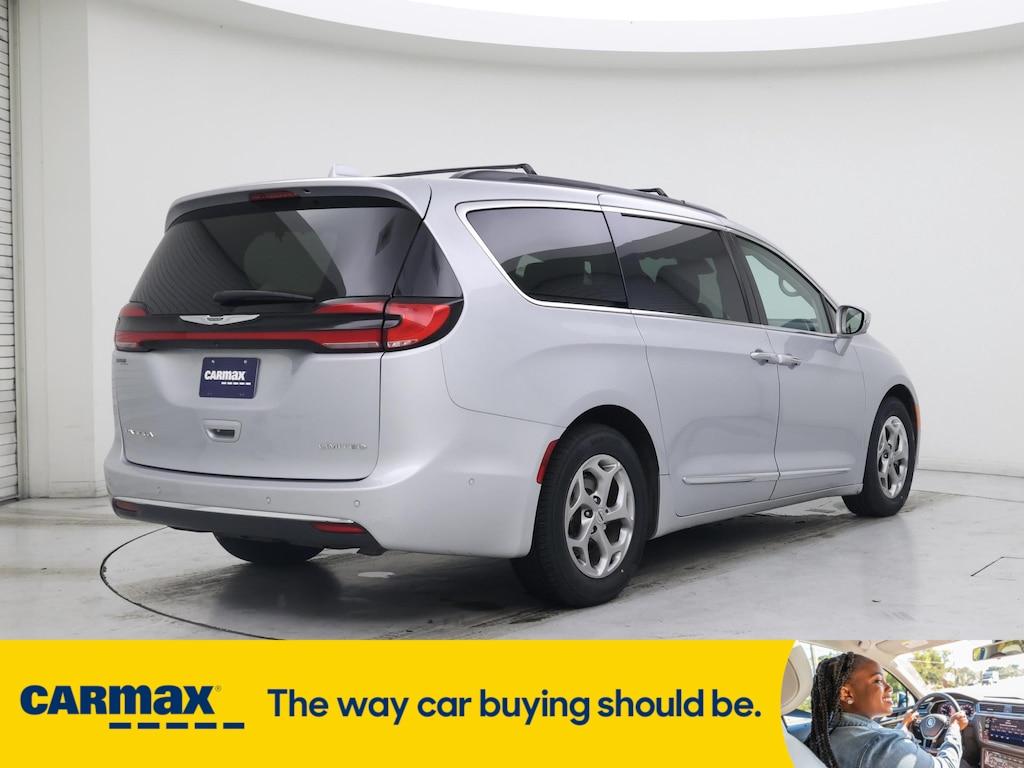 used 2022 Chrysler Pacifica car, priced at $25,998