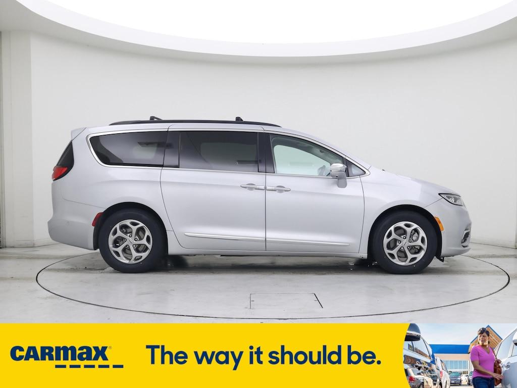 used 2022 Chrysler Pacifica car, priced at $25,998