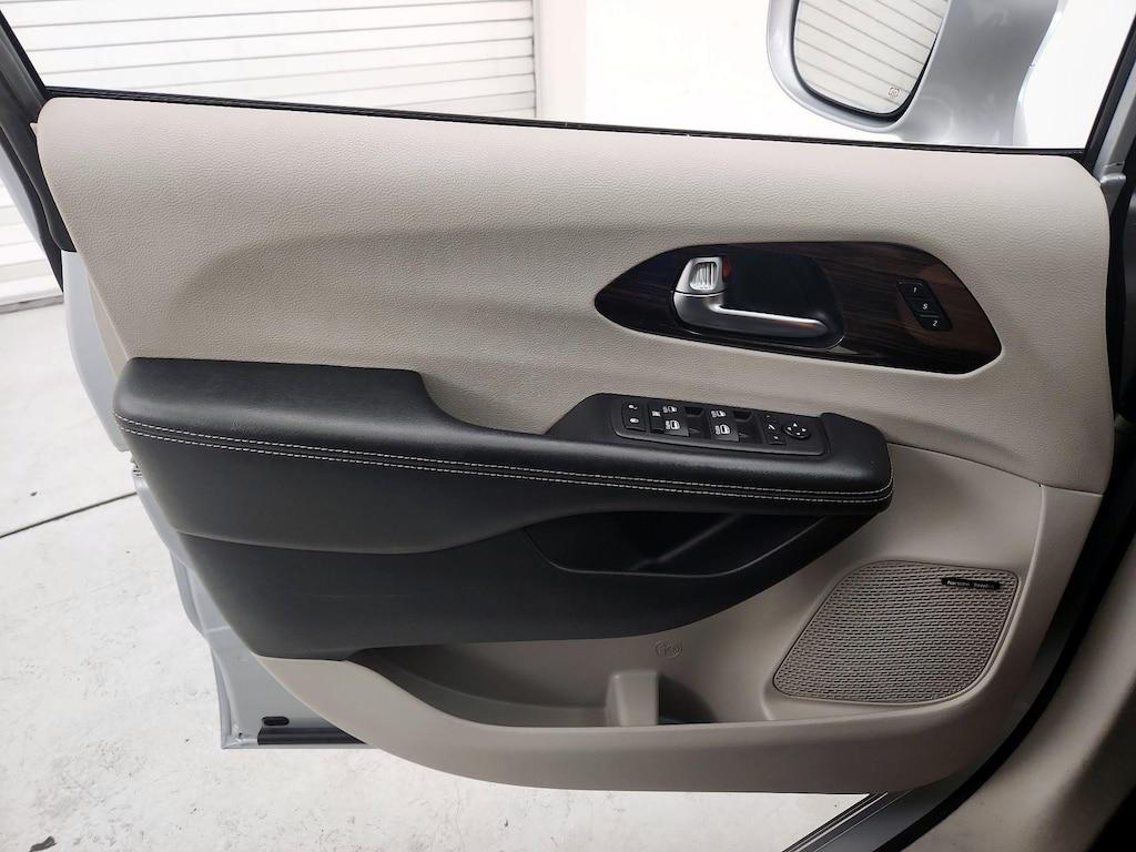 used 2022 Chrysler Pacifica car, priced at $25,998