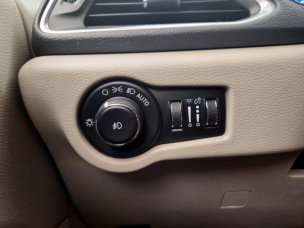used 2022 Chrysler Pacifica car, priced at $25,998