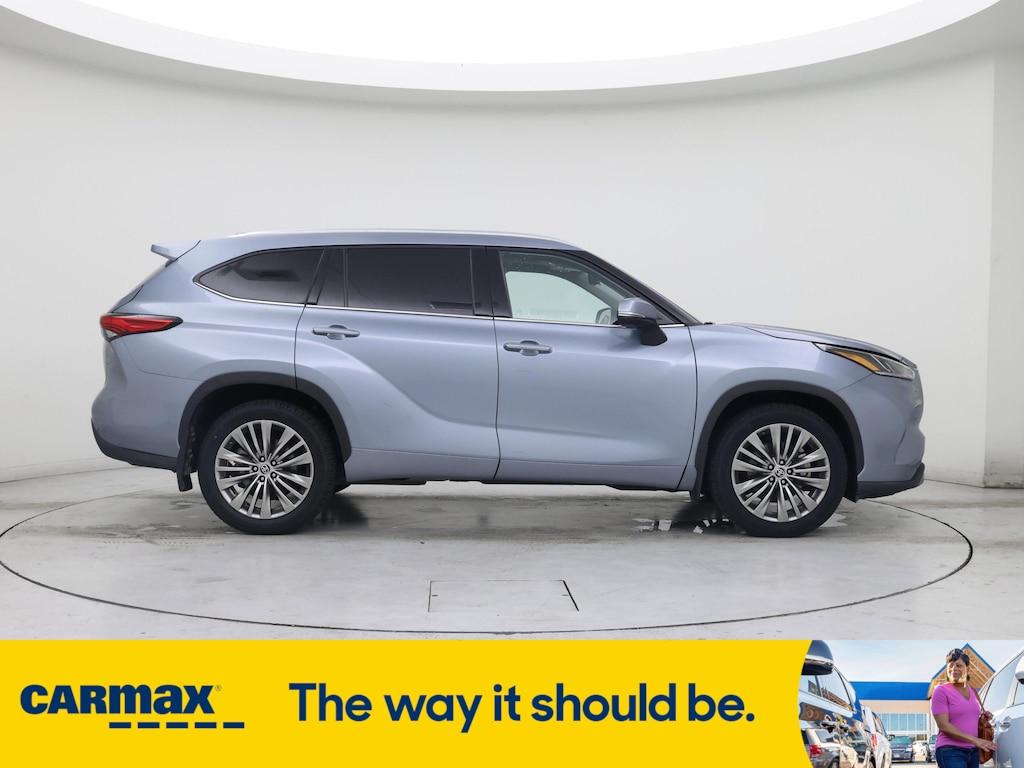 used 2022 Toyota Highlander car, priced at $45,998